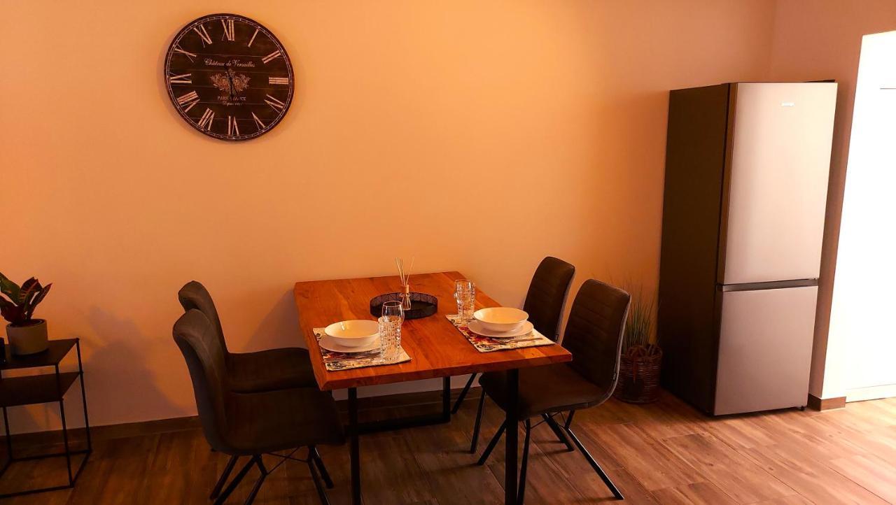 Select-Home 2 - Netflix - Kaffee&Tee - Parkplatz - viele Extras Bruck in der Oberpfalz Exterior foto